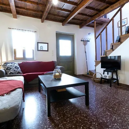 Halepa Traditional House Apartment *
